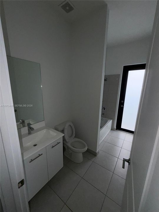 For Sale: $800,000 (3 beds, 2 baths, 2047 Square Feet)
