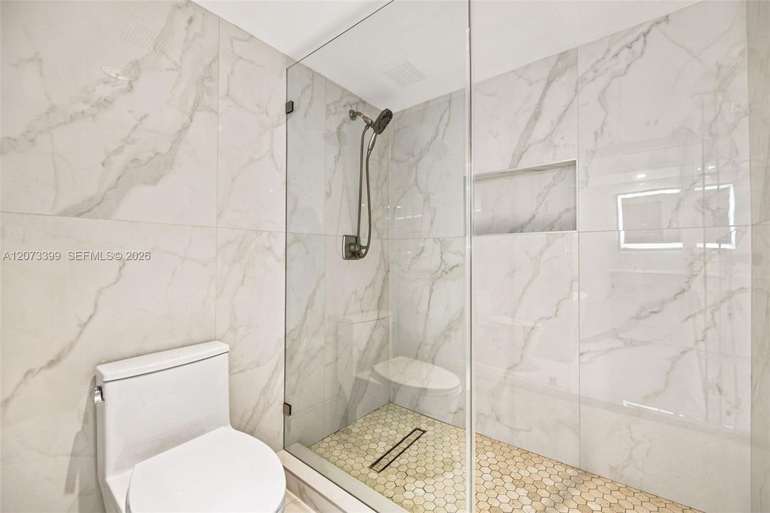 En Venta: $524,900 (2 camas, 2 baños, 1181 Pies cuadrados)