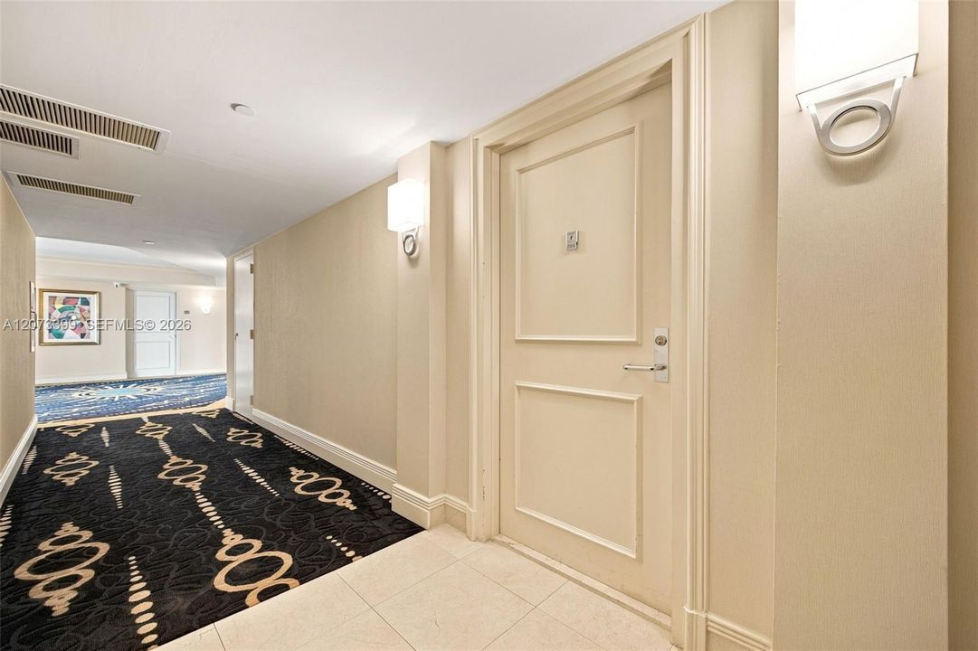 En Venta: $524,900 (2 camas, 2 baños, 1181 Pies cuadrados)