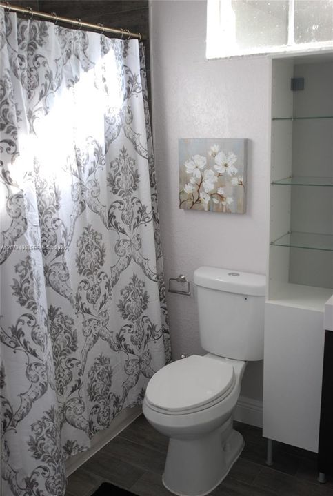 For Rent: $1,500 (0 beds, 1 baths, 325 Square Feet)