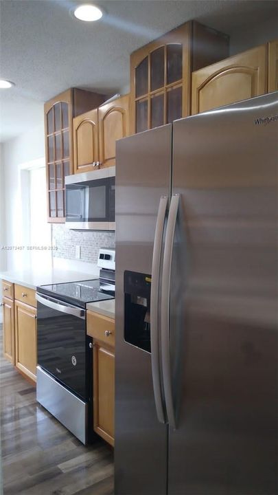 На продажу: $350,000 (3 спален, 2 ванн, 1540 Квадратных фут)