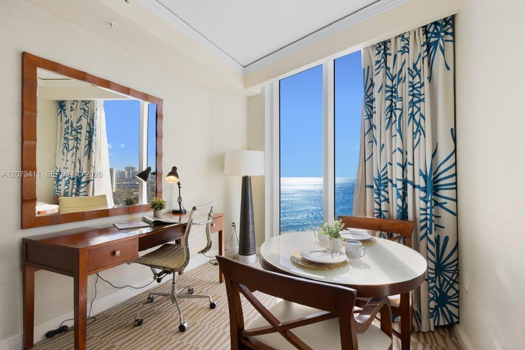 For Sale: $765,000 (1 beds, 1 baths, 1021 Square Feet)