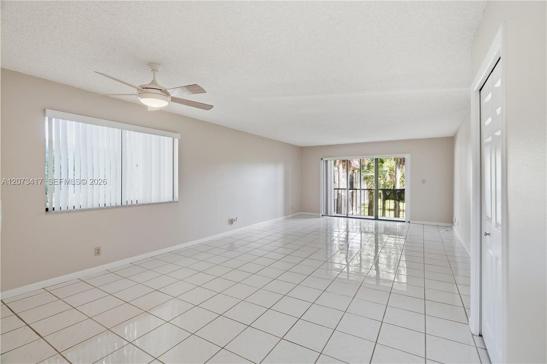 For Rent: $2,300 (2 beds, 2 baths, 1235 Square Feet)