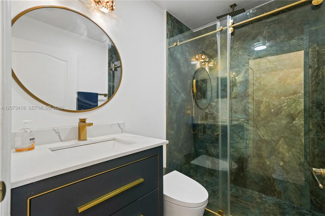 For Sale: $675,000 (5 beds, 3 baths, 2342 Square Feet)