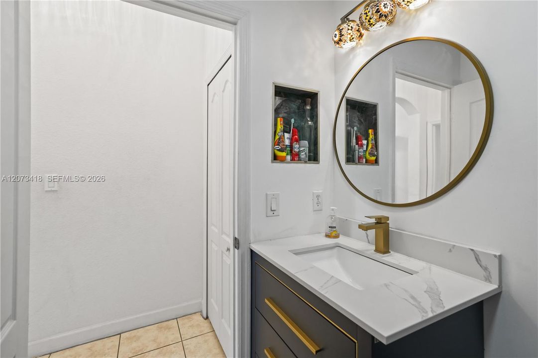 For Sale: $675,000 (5 beds, 3 baths, 2342 Square Feet)