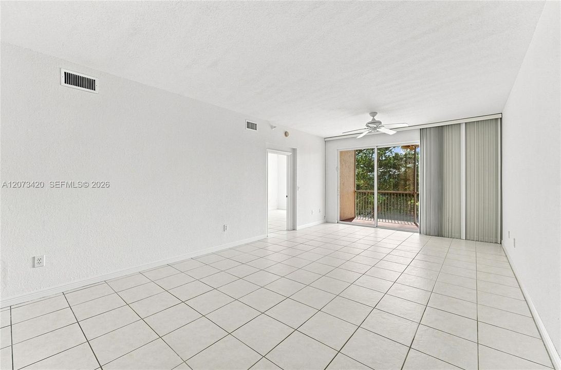 На продажу: $244,900 (2 спален, 2 ванн, 1508 Квадратных фут)