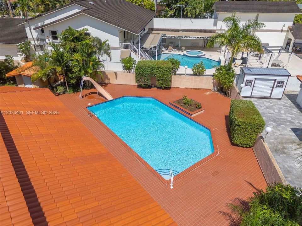 For Sale: $1,599,000 (5 beds, 6 baths, 4830 Square Feet)