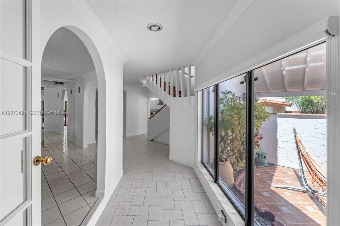 For Sale: $1,599,000 (5 beds, 6 baths, 4830 Square Feet)