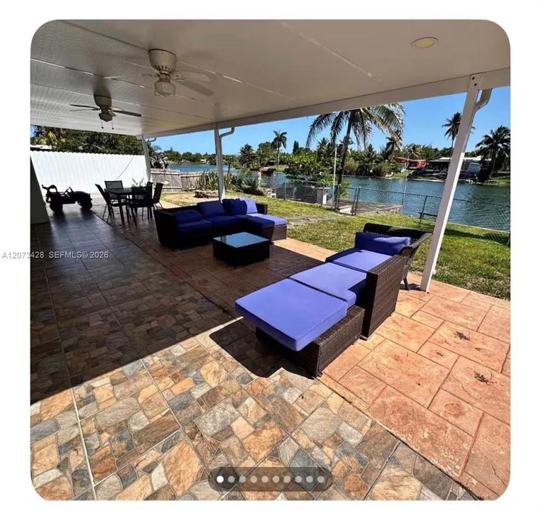 For Rent: $1,000 (1 beds, 1 baths, 1692 Square Feet)