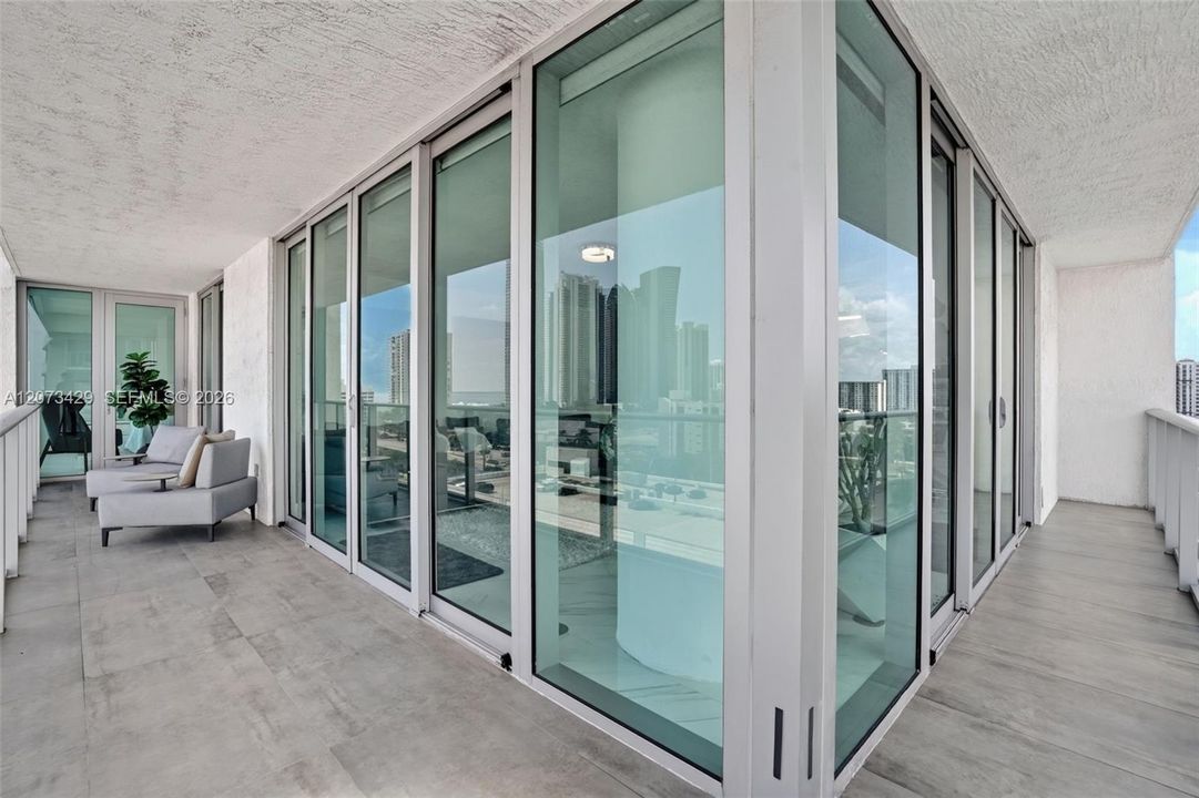 En Venta: $1,350,000 (3 camas, 3 baños, 1892 Pies cuadrados)