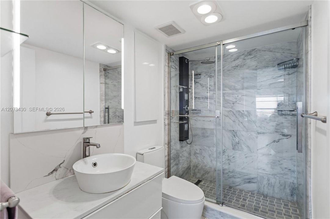 В аренду: $4,300 (2 спален, 2 ванн, 1610 Квадратных фут)