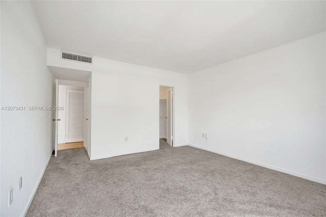 Secondary bedroom