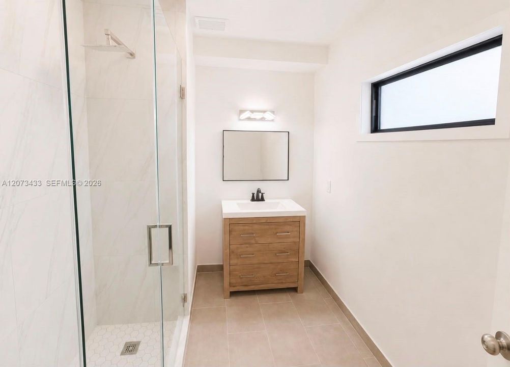 For Sale: $510,000 (3 beds, 2 baths, 1030 Square Feet)