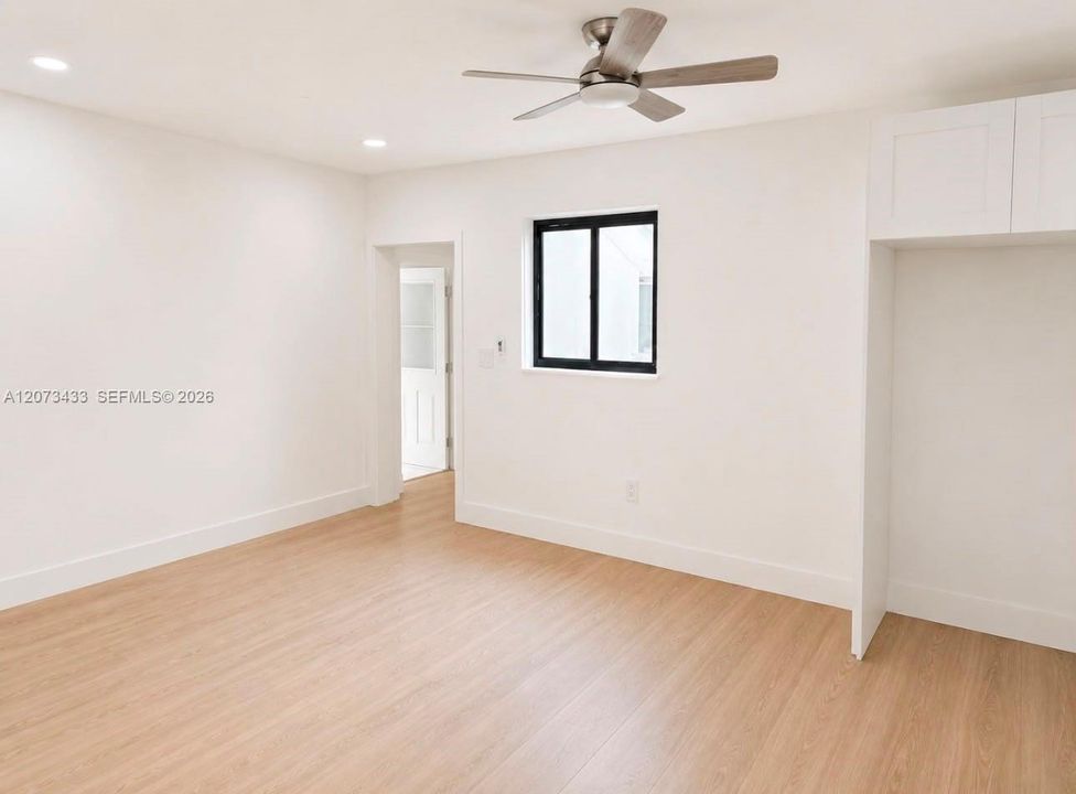 For Sale: $510,000 (3 beds, 2 baths, 1030 Square Feet)