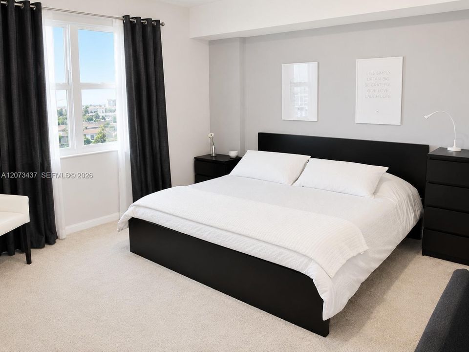 For Rent: $2,950 (1 beds, 1 baths, 900 Square Feet)