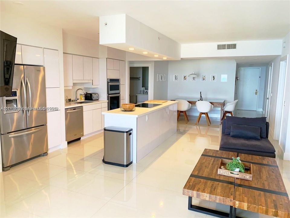 For Rent: $7,500 (2 beds, 2 baths, 1490 Square Feet)