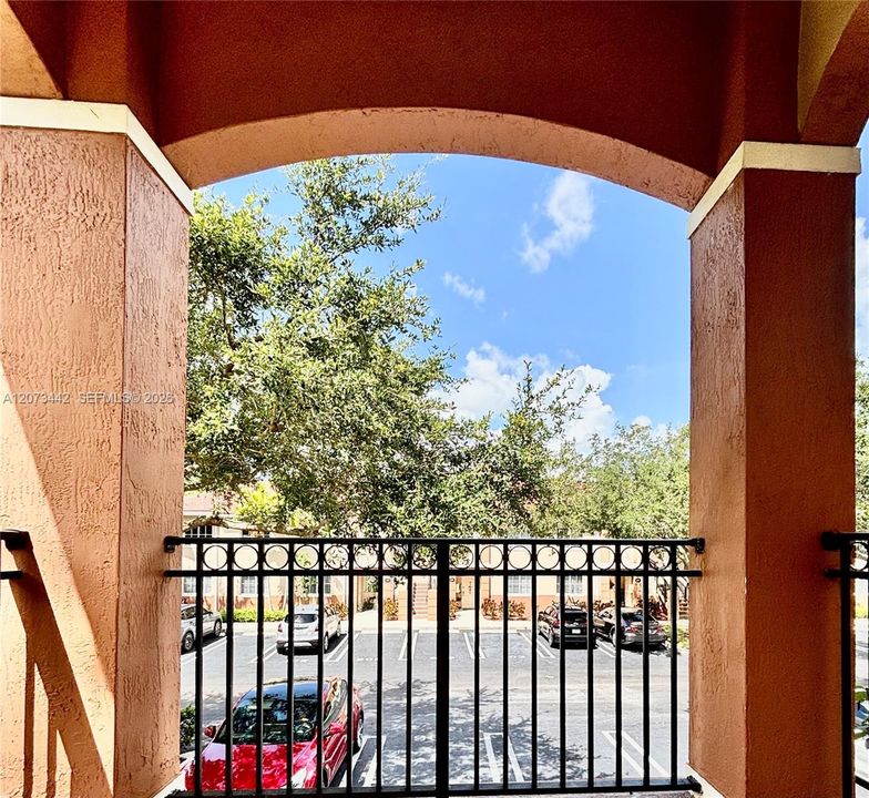For Rent: $2,250 (3 beds, 2 baths, 1092 Square Feet)