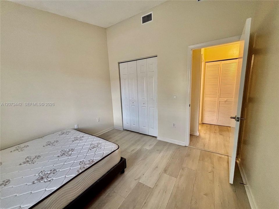 For Rent: $2,250 (3 beds, 2 baths, 1092 Square Feet)