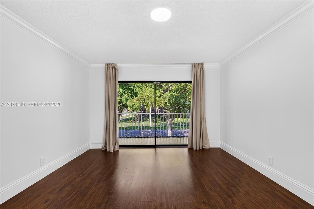 For Rent: $2,200 (2 beds, 2 baths, 960 Square Feet)