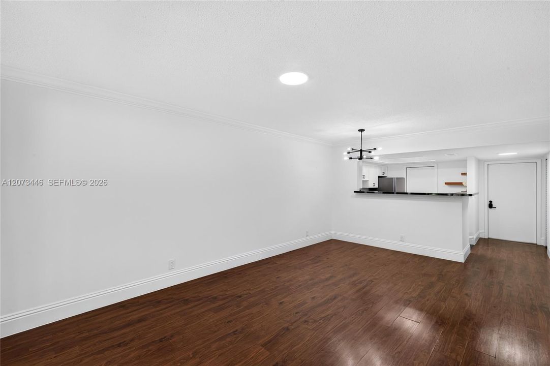 For Rent: $2,200 (2 beds, 2 baths, 960 Square Feet)