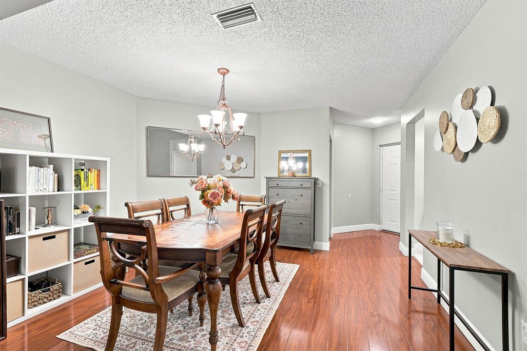 18_dining area