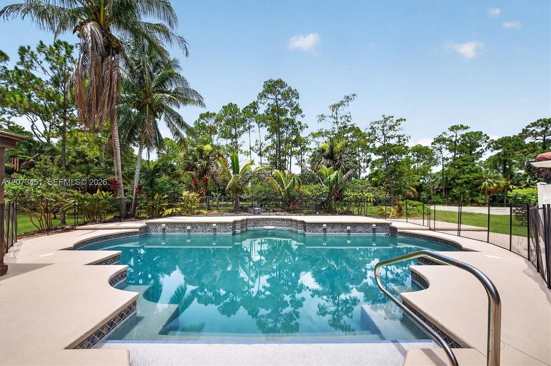 For Sale: $1,799,000 (3 beds, 2 baths, 3585 Square Feet)