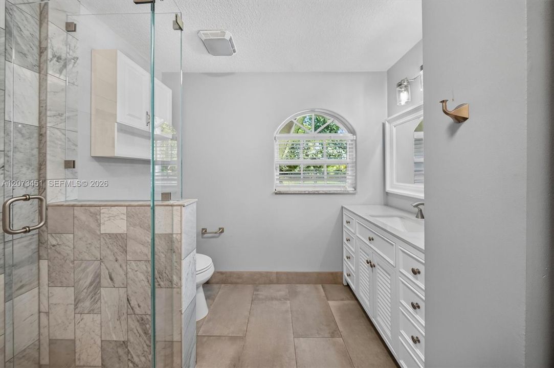 For Sale: $1,799,000 (3 beds, 2 baths, 3585 Square Feet)