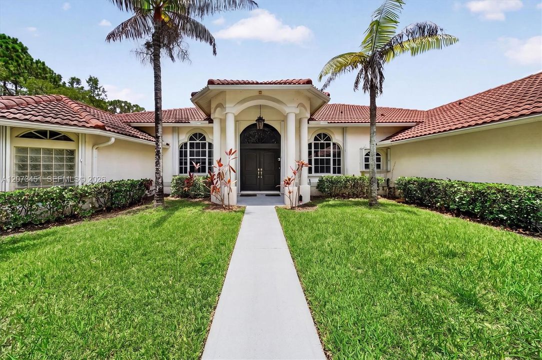 For Sale: $1,799,000 (3 beds, 2 baths, 3585 Square Feet)
