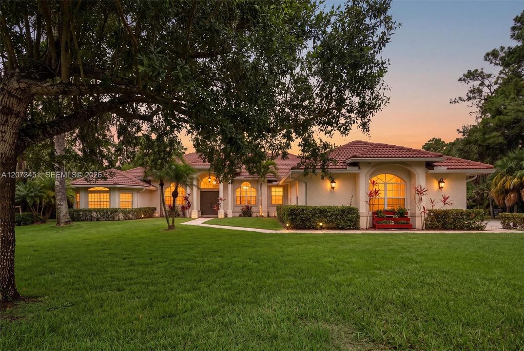For Sale: $1,799,000 (3 beds, 2 baths, 3585 Square Feet)
