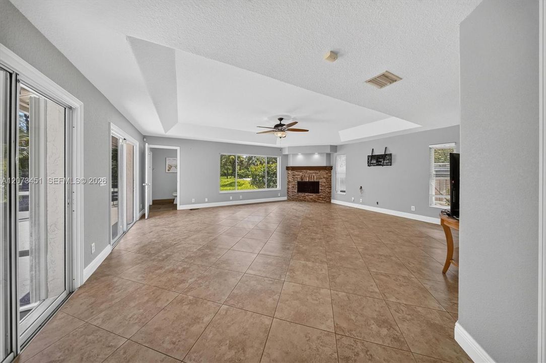 For Sale: $1,799,000 (3 beds, 2 baths, 3585 Square Feet)