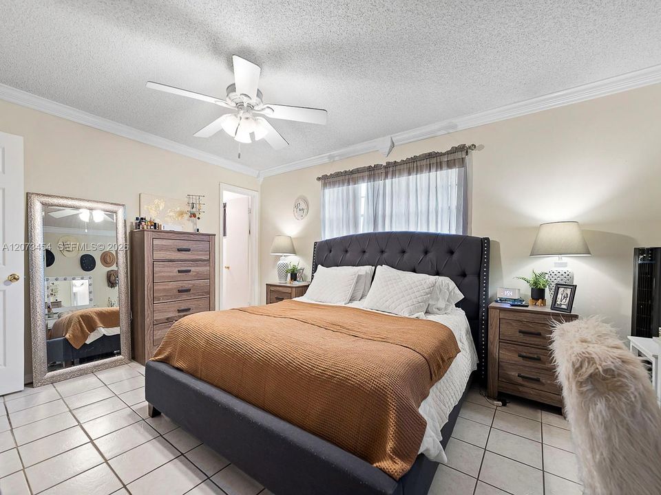 For Sale: $649,000 (3 beds, 2 baths, 1786 Square Feet)