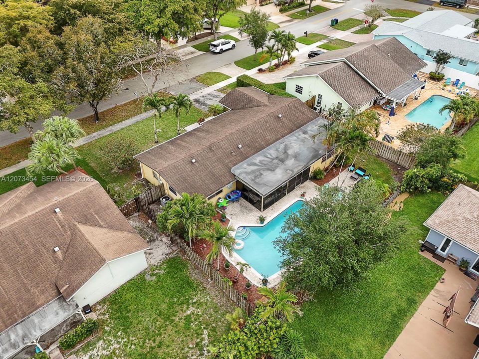 For Sale: $649,000 (3 beds, 2 baths, 1786 Square Feet)