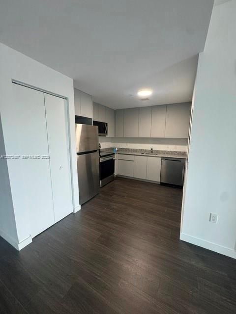 For Rent: $2,050 (1 beds, 1 baths, 599 Square Feet)
