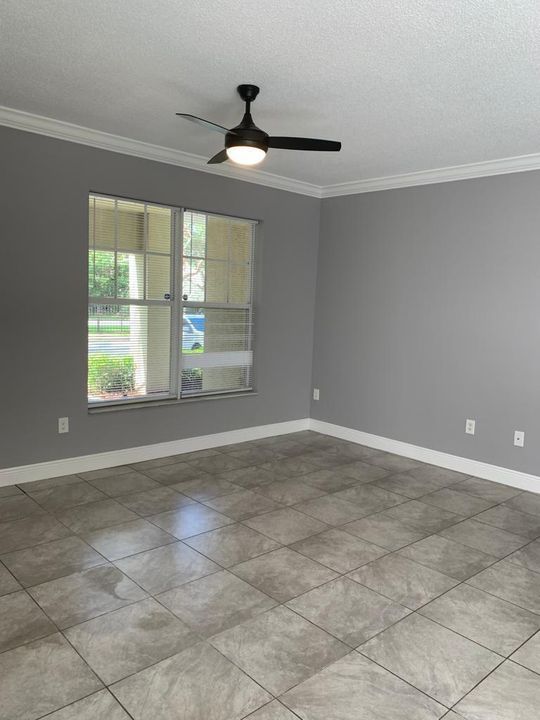6020 W Sample Rd # 105 Coral Springs bed