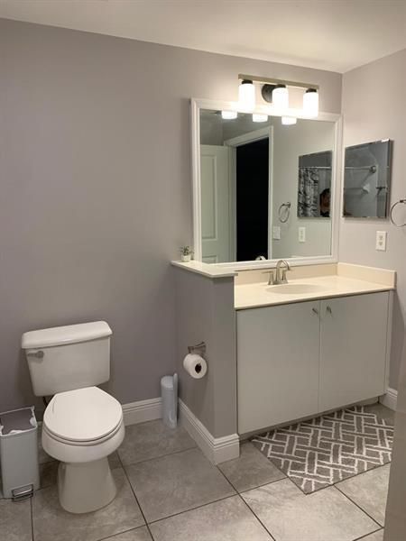 6020 W Sample Rd # 105 Coral Springs bat
