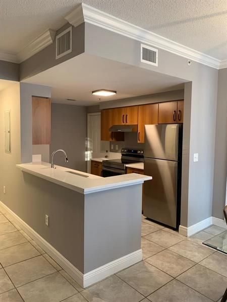 6020 W Sample Rd # 105 Coral Springs Kit