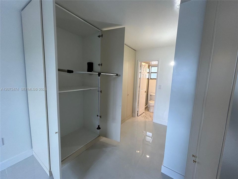 En Venta: $350,000 (1 camas, 1 baños, 812 Pies cuadrados)