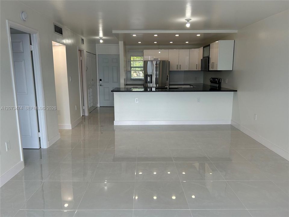 En Venta: $350,000 (1 camas, 1 baños, 812 Pies cuadrados)