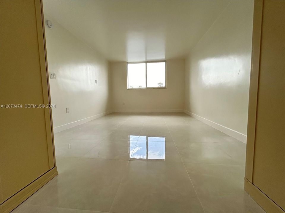 En Venta: $350,000 (1 camas, 1 baños, 812 Pies cuadrados)