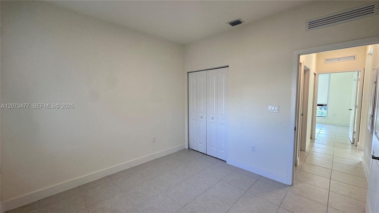 For Rent: $3,300 (3 beds, 2 baths, 1124 Square Feet)