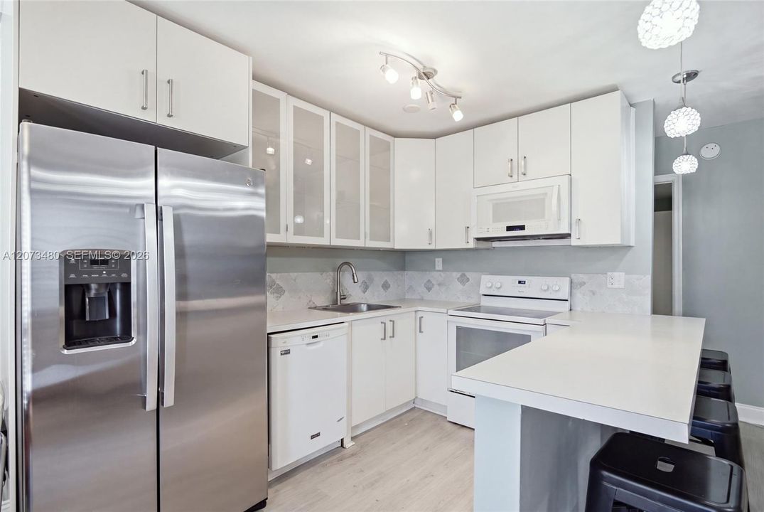 В аренду: $1,700 (1 спален, 1 ванн, 580 Квадратных фут)