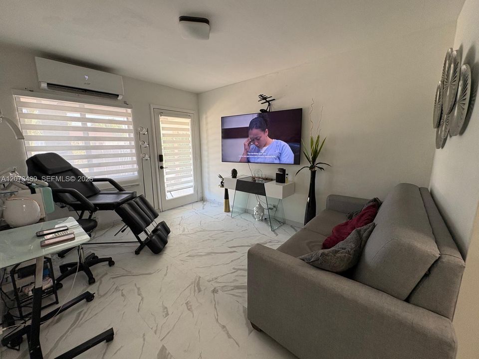 For Sale: $679,000 (0 beds, 0 baths, 1634 Square Feet)