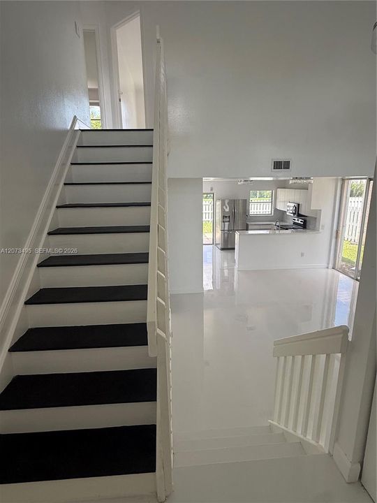 For Rent: $3,500 (3 beds, 2 baths, 1494 Square Feet)