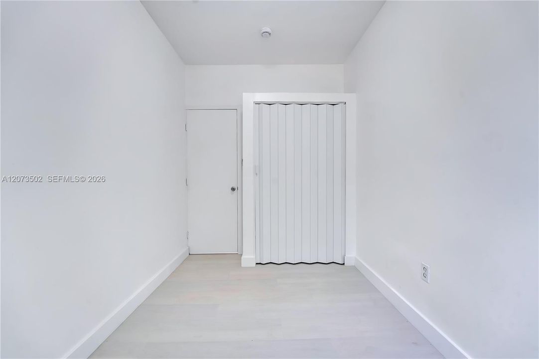 В аренду: $2,350 (2 спален, 1 ванн, 750 Квадратных фут)