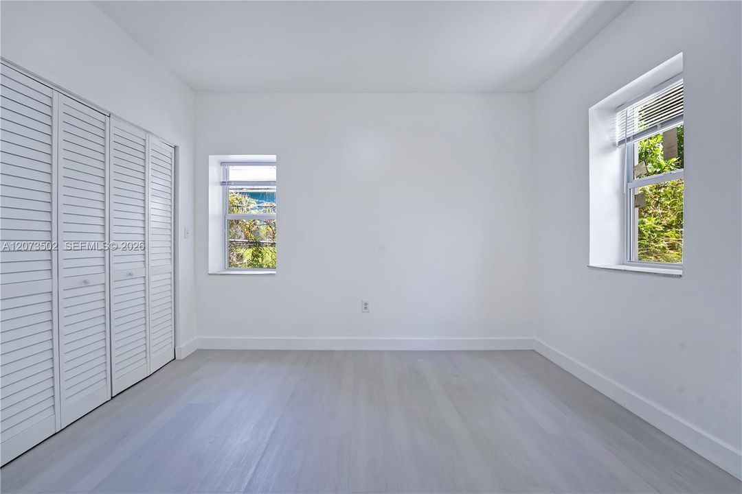 В аренду: $2,350 (2 спален, 1 ванн, 750 Квадратных фут)
