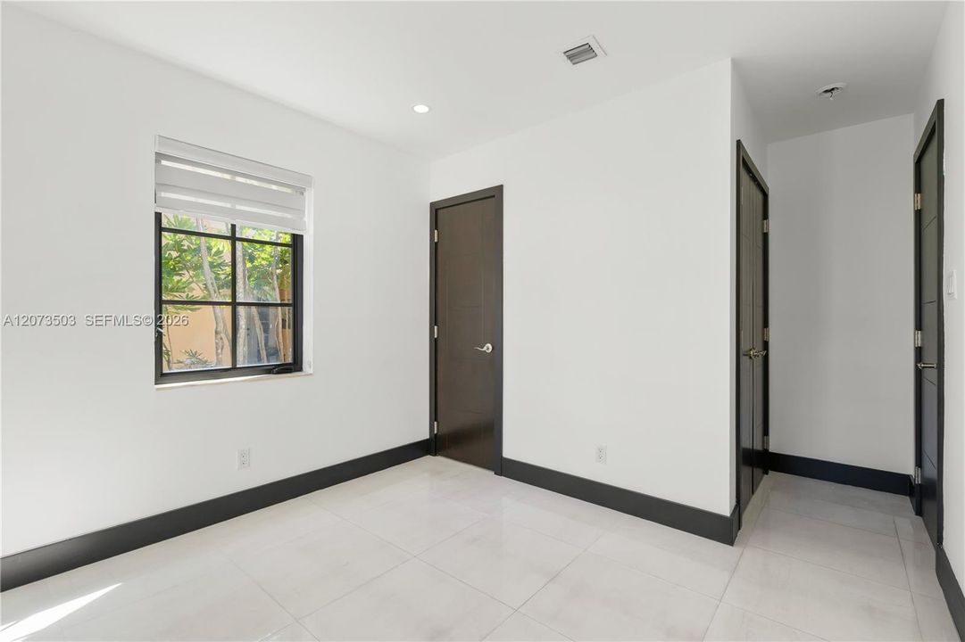 For Rent: $15,000 (4 beds, 4 baths, 3702 Square Feet)
