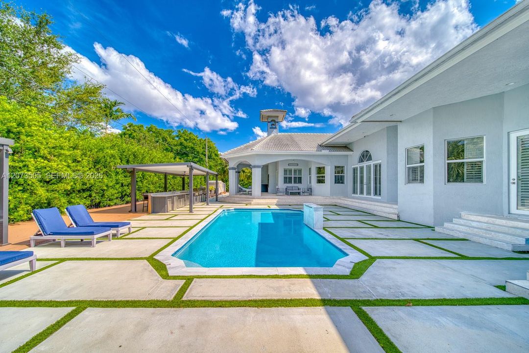 For Sale: $2,899,900 (5 beds, 4 baths, 4362 Square Feet)