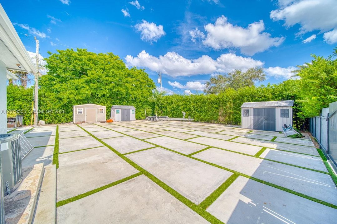 For Sale: $2,899,900 (5 beds, 4 baths, 4362 Square Feet)
