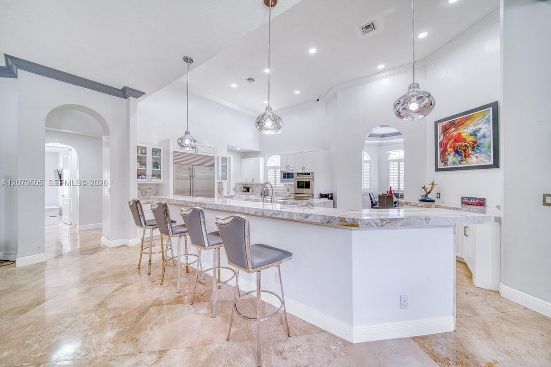 For Sale: $2,899,900 (5 beds, 4 baths, 4362 Square Feet)