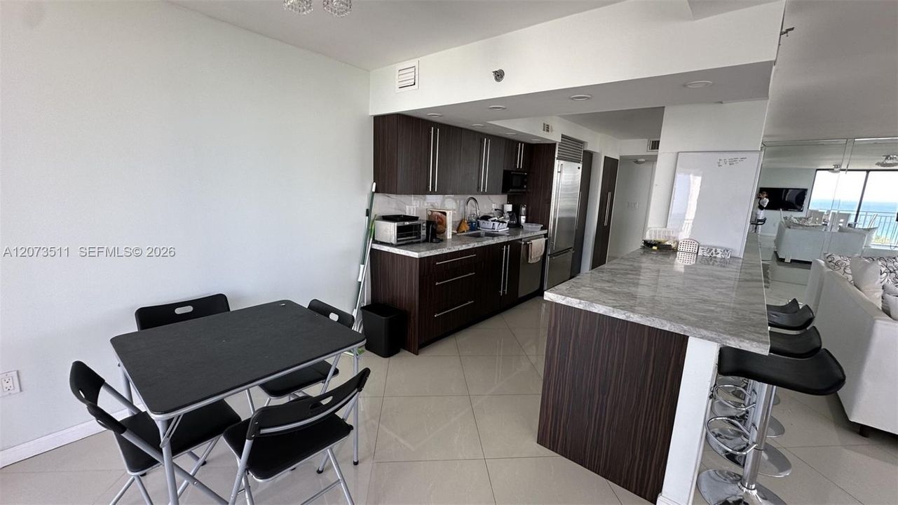 For Rent: $4,500 (3 beds, 3 baths, 2262 Square Feet)